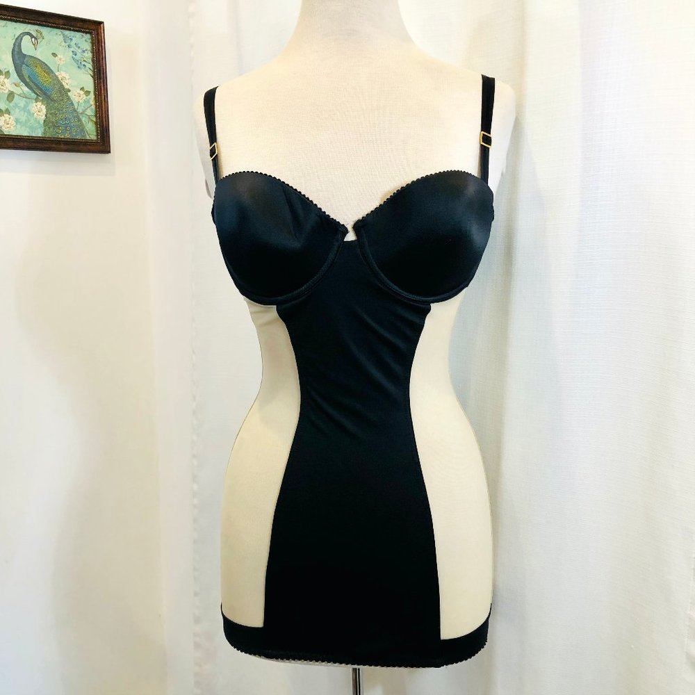 Victoria's Secret Very Sexy Long Line Bra / Shaper